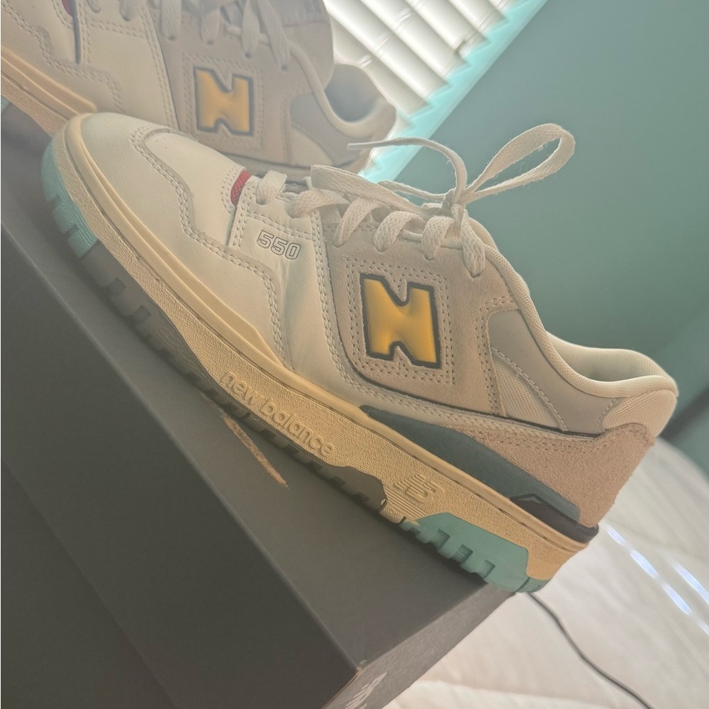 Unisex New Balance 550 Sneakers in Sea Salt Yellow - Picture 9 of 15